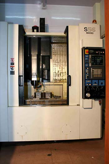 CNC Vertical Milling Machines